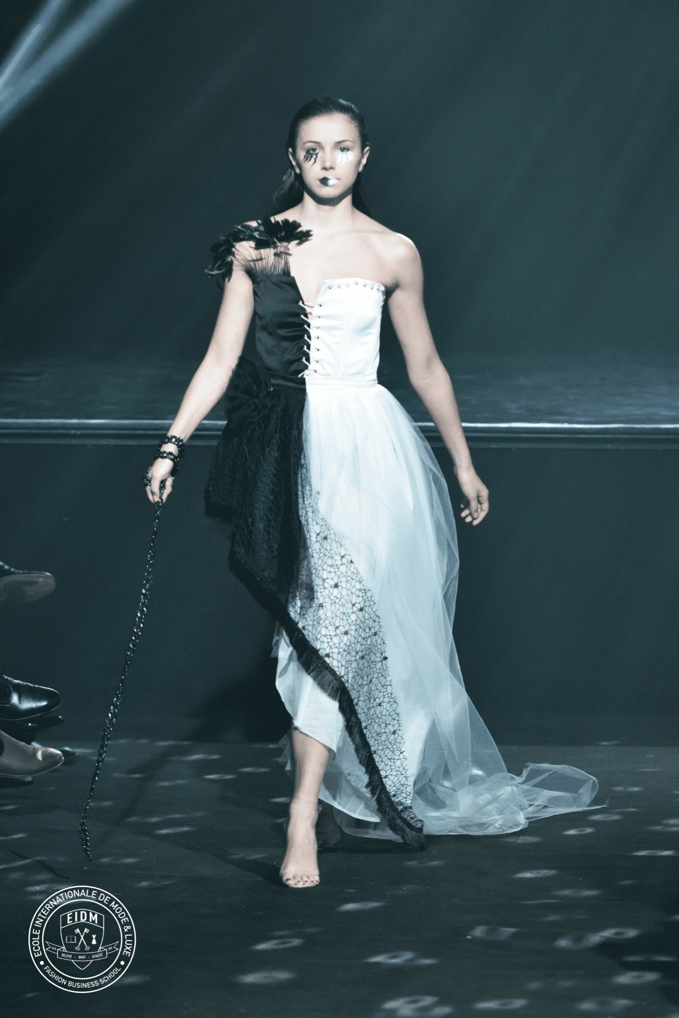 FASHION SHOW JMC BW SIDE 4